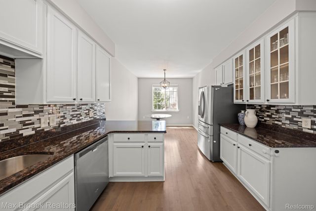 29349 DOUGLAS Drive, Novi, MI 48377