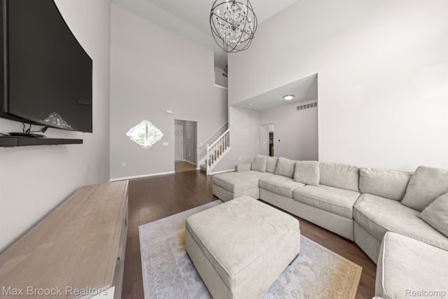 29349 DOUGLAS Drive, Novi, MI 48377