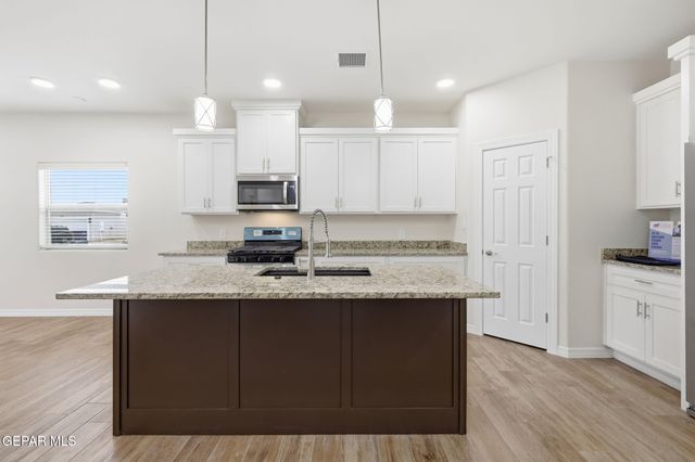 12333 JACK VOWELL Way, El Paso, TX 79934