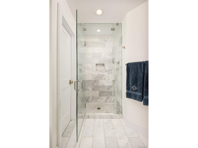 431 Dexter St, Denver, CO 80220