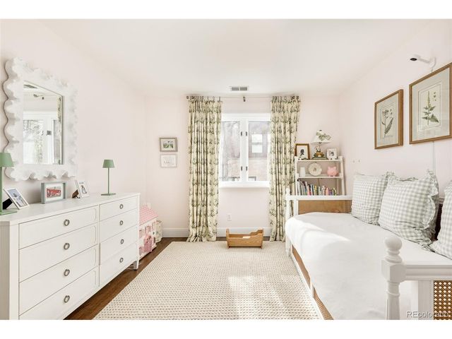 431 Dexter St, Denver, CO 80220