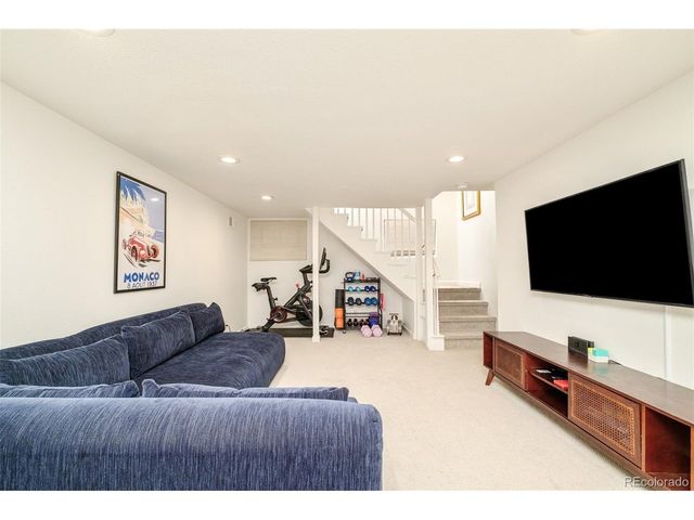 431 Dexter St, Denver, CO 80220