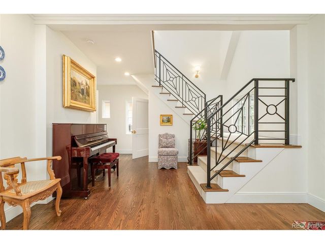 431 Dexter St, Denver, CO 80220