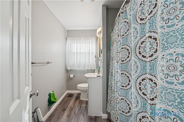 1810 Birdie Drive, Toledo, OH 43615