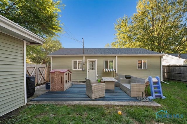 1810 Birdie Drive, Toledo, OH 43615