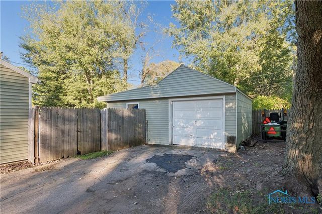 1810 Birdie Drive, Toledo, OH 43615