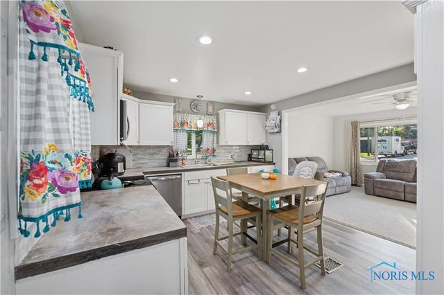 1810 Birdie Drive, Toledo, OH 43615