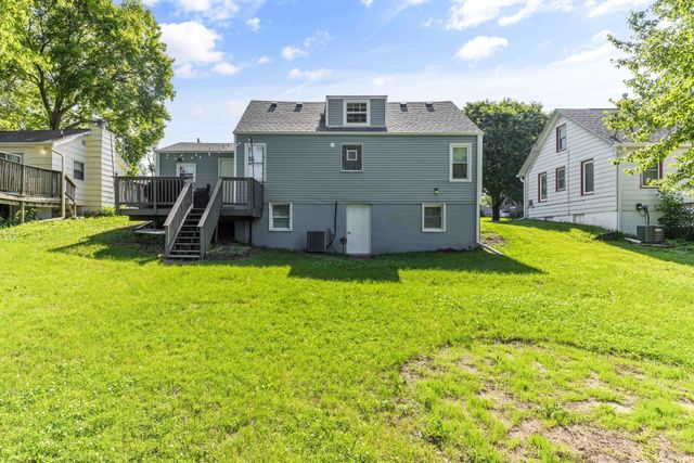 632 12th Street, West Des Moines, IA 50265