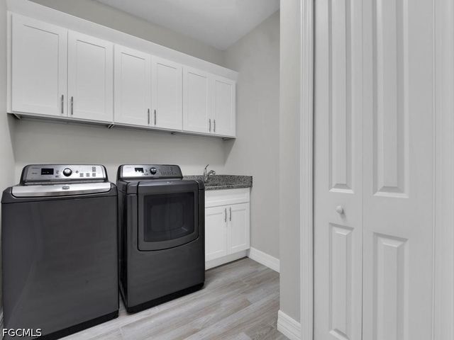 1100 SW 36th TER, Cape Coral, FL 33914