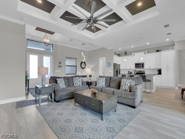 1100 SW 36th TER, Cape Coral, FL 33914