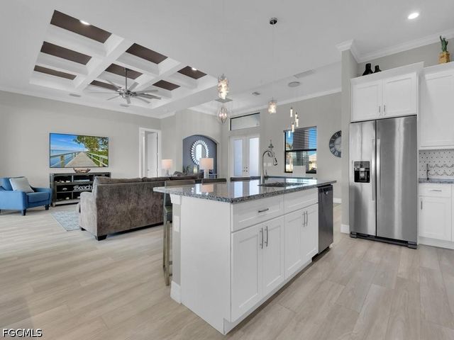 1100 SW 36th TER, Cape Coral, FL 33914