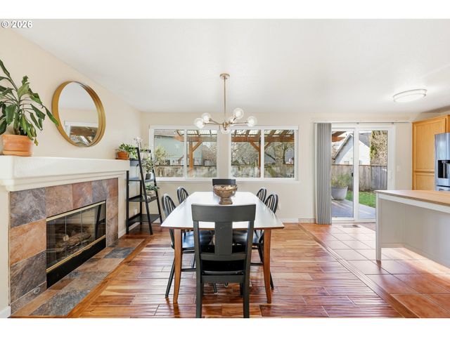 1812 Se 182ND Pl, Vancouver, WA 98683