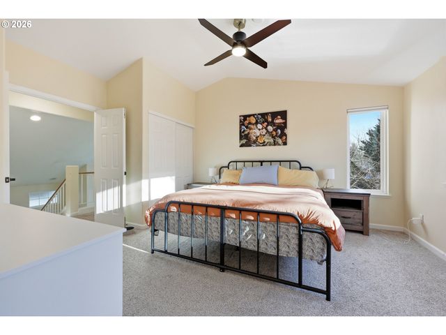 1812 Se 182ND Pl, Vancouver, WA 98683