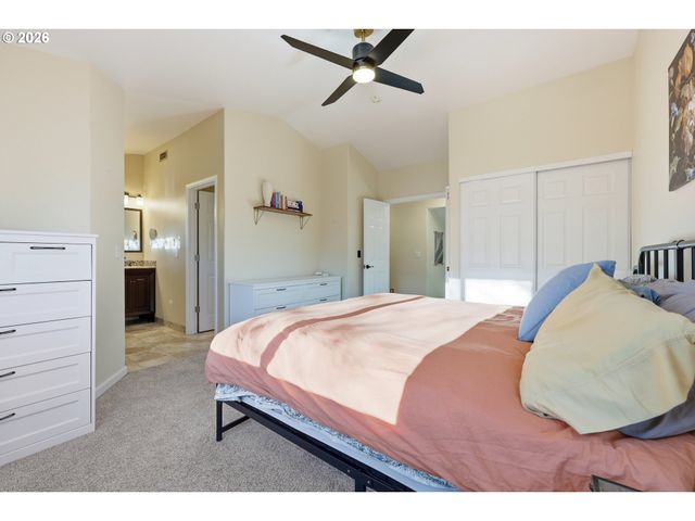 1812 Se 182ND Pl, Vancouver, WA 98683