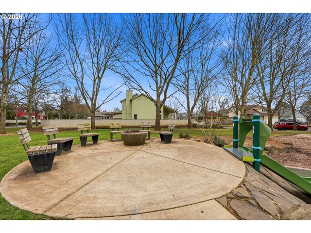 1812 Se 182ND Pl, Vancouver, WA 98683