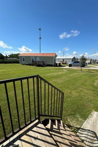 3114 Shady Creek Lane, Oyster Creek, TX 77541