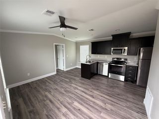 3114 Shady Creek Lane, Oyster Creek, TX 77541