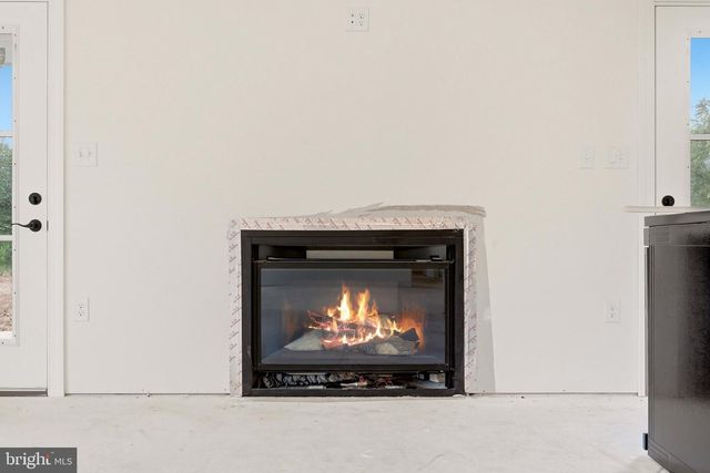 222 MESSICK RD, Strasburg, VA 22657