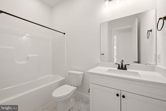 222 MESSICK RD, Strasburg, VA 22657