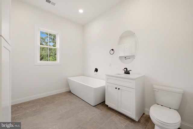 222 MESSICK RD, Strasburg, VA 22657