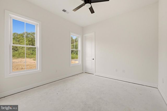 222 MESSICK RD, Strasburg, VA 22657