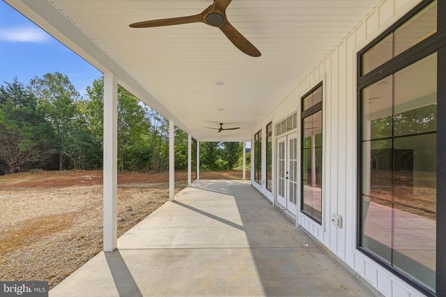 222 MESSICK RD, Strasburg, VA 22657