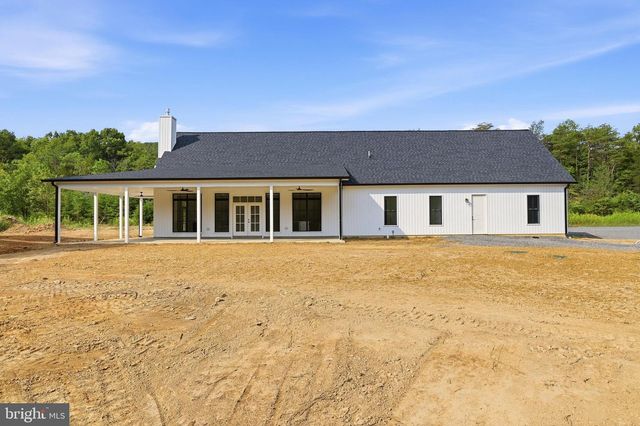 222 MESSICK RD, Strasburg, VA 22657