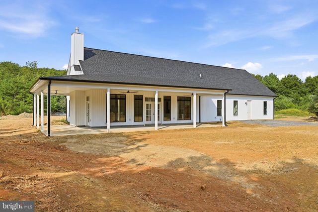 222 MESSICK RD, Strasburg, VA 22657