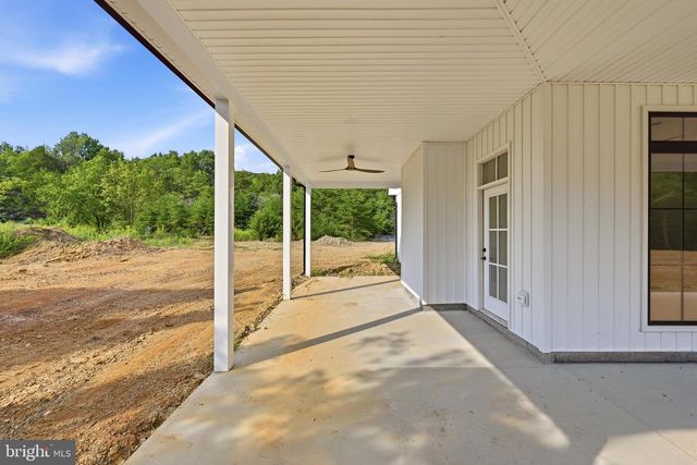 222 MESSICK RD, Strasburg, VA 22657