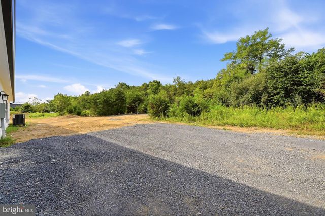 222 MESSICK RD, Strasburg, VA 22657