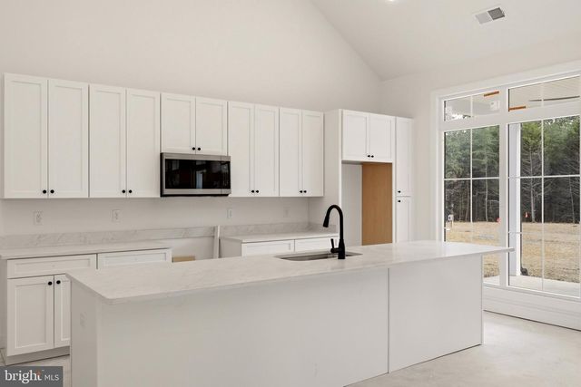 222 MESSICK RD, Strasburg, VA 22657