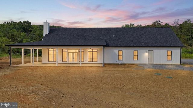 222 MESSICK RD, Strasburg, VA 22657