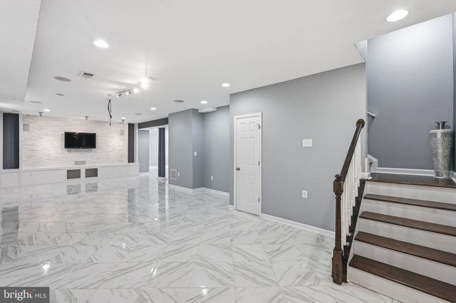 42637 WILLOW BEND DR, Brambleton, VA 20148