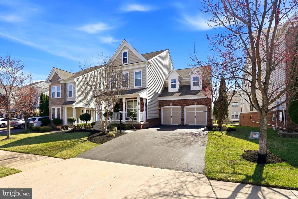 42637 WILLOW BEND DR, Brambleton, VA 20148