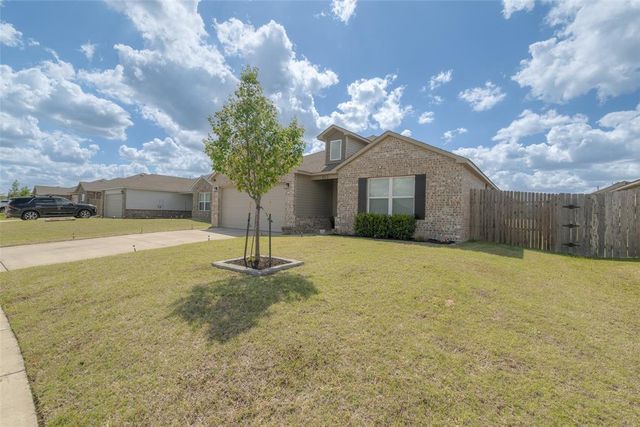 303 Waterside Drive, Newcastle, OK 73065