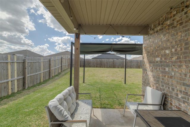 303 Waterside Drive, Newcastle, OK 73065