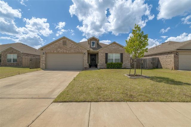 303 Waterside Drive, Newcastle, OK 73065