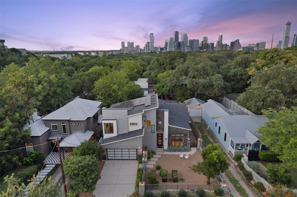 1102 W Monroe ST, Austin, TX 78704