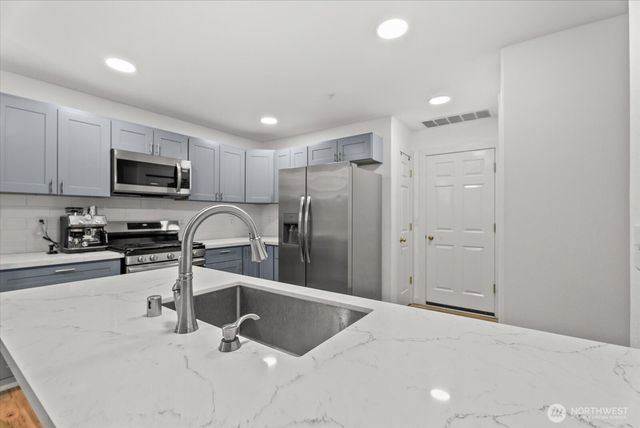 14007 49th Avenue W, Edmonds, WA 98026