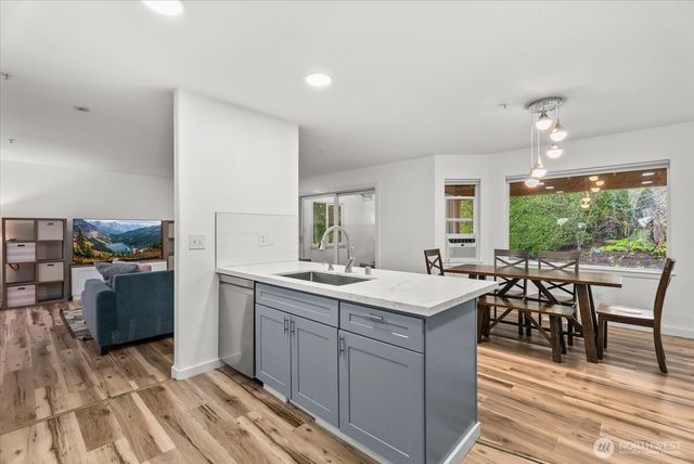 14007 49th Avenue W, Edmonds, WA 98026