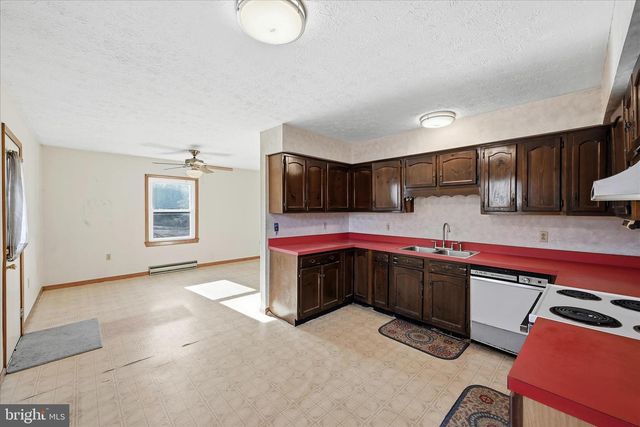 2863 CHRISTIAN CHURCH RD, Capon Bridge, WV 26711