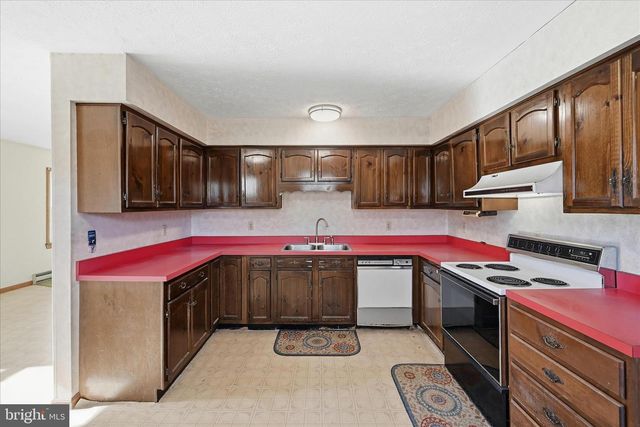 2863 CHRISTIAN CHURCH RD, Capon Bridge, WV 26711