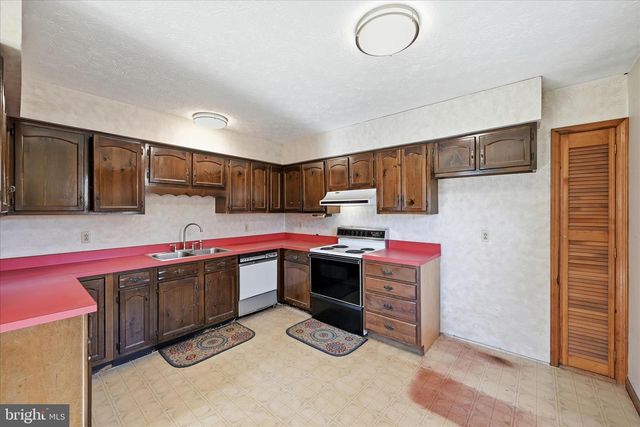 2863 CHRISTIAN CHURCH RD, Capon Bridge, WV 26711