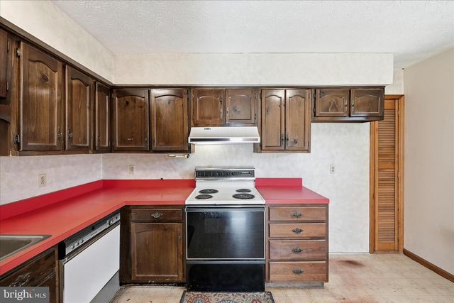 2863 CHRISTIAN CHURCH RD, Capon Bridge, WV 26711