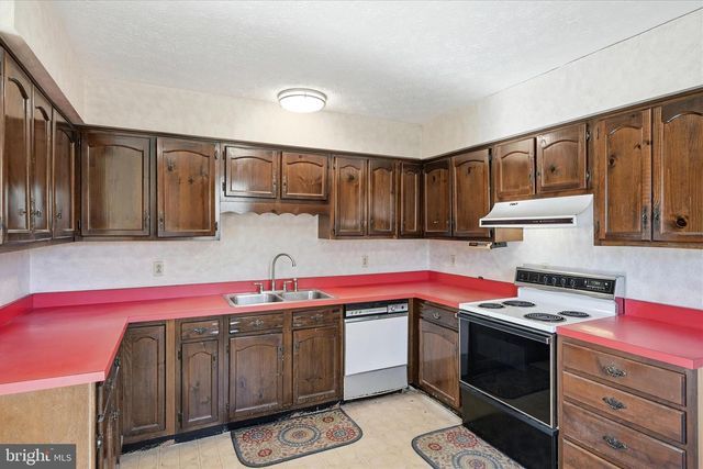 2863 CHRISTIAN CHURCH RD, Capon Bridge, WV 26711