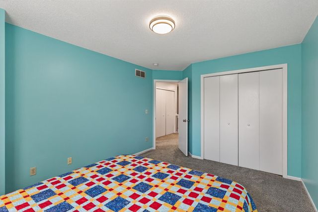 4255 Merrimac Lane N 41, Plymouth, MN 55446