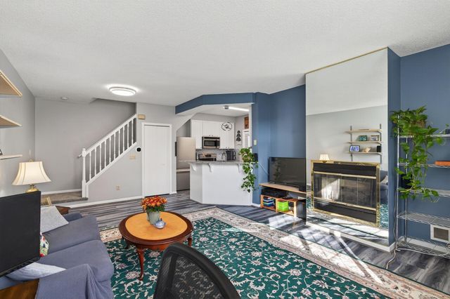 4255 Merrimac Lane N 41, Plymouth, MN 55446