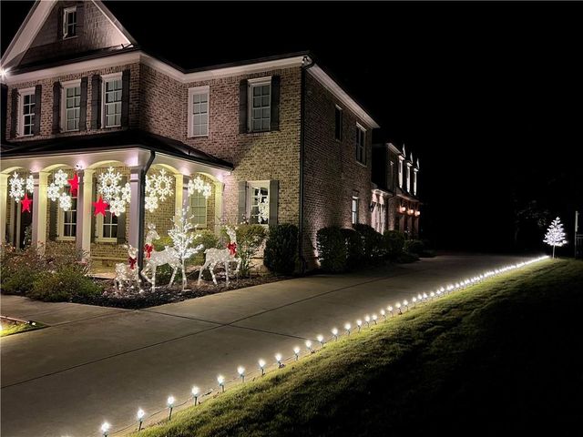 3322 Monceau Way, Roswell, GA 30075