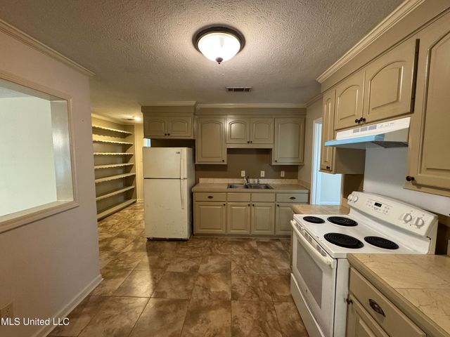 255 Camero Drive, Jackson, MS 39206