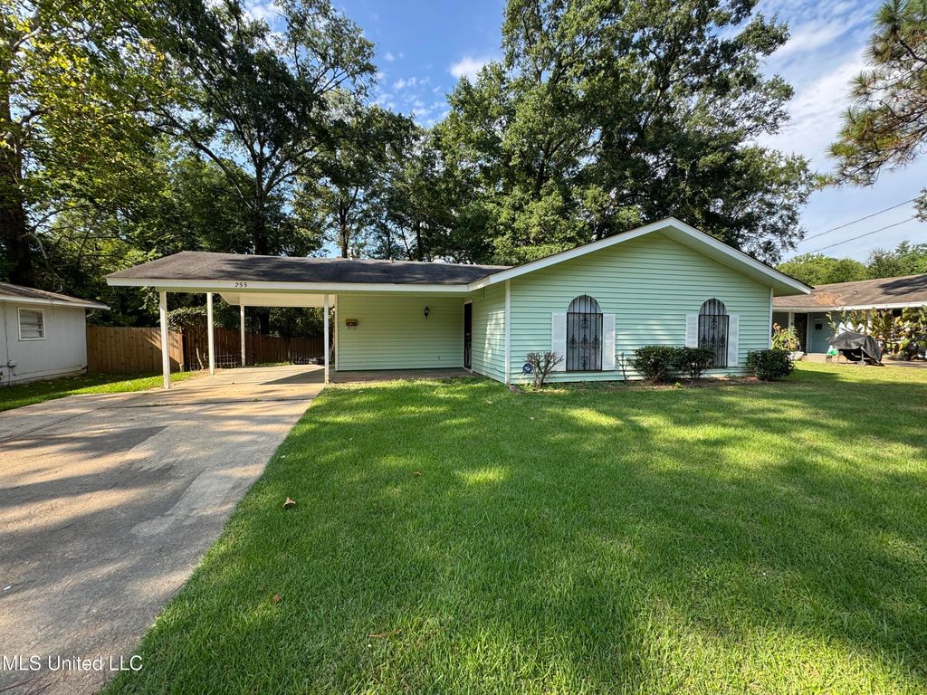 255 Camero Drive, Jackson, MS 39206